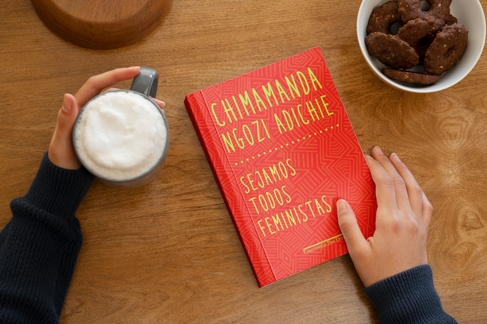 “Sejamos Todos Feministas”, da escritora nigeriana Chimamanda Ngozi Adichie