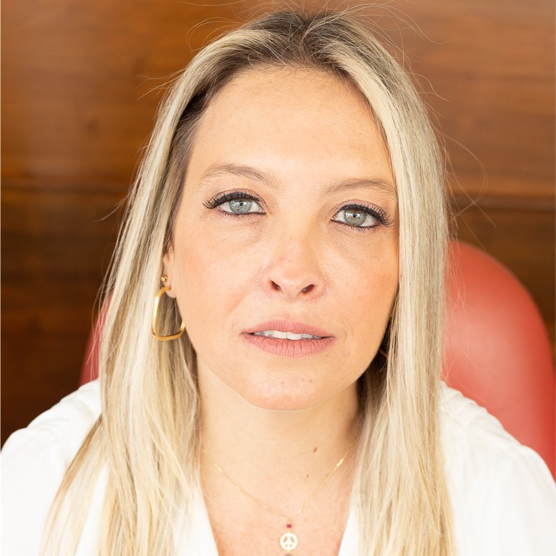 Alessandra Calabresi, advogada especialista em Direito da Mulher