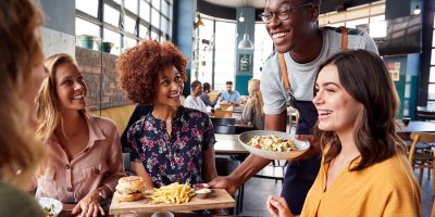 Encante os clientes com o atendimento do seu restaurante