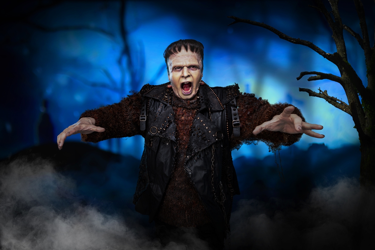 Hamilton Dias, que dá vida ao monstro do espetáculo “O Jovem Frankenstein”