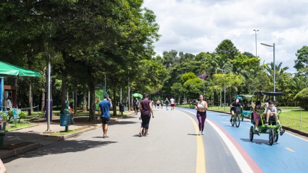 O Parque do Ibirapuera é um passeio baratinho e divertido em São Paulo