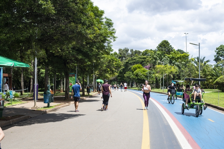 O Parque do Ibirapuera é um passeio baratinho e divertido em São Paulo