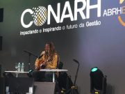 Toni Garrido fala sobre liderança na cerimônia de encerramento do CONARH 2024