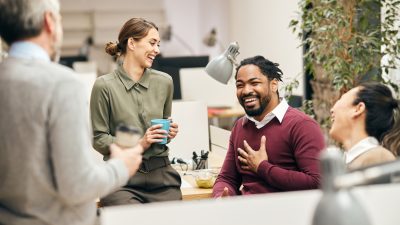 Sua empresa é feliz? A felicidade corporativa importa e muitos já se deram conta disso