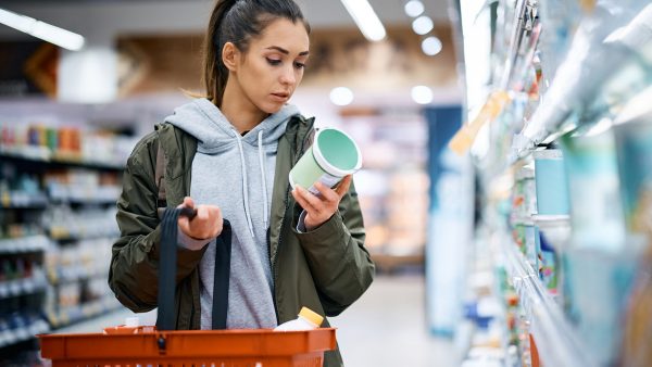 Valor gasto em supermercados e restaurantes segue em alta em 2025