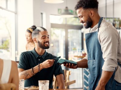 Vale-alimentação ou vale-refeição: como adaptar ao seu colaborador