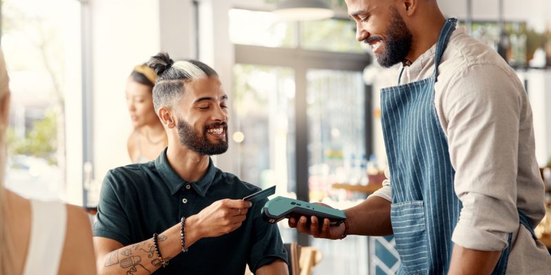 Vale-alimentação ou vale-refeição: como adaptar ao seu colaborador