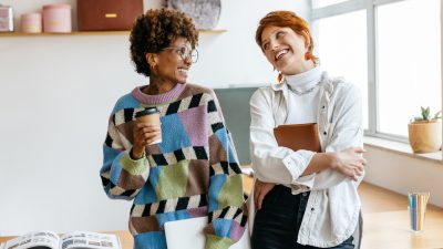Amizade no trabalho: influências, limites e impactos na saúde mental