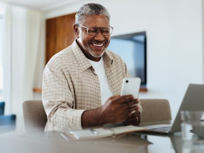 O preconceito etário com profissionais mais velhos