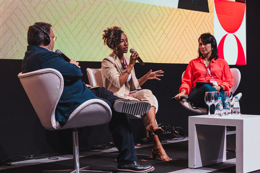Tatiana Pimenta (CEO da Vittude), Débora Ferraz (Braskem) e Christian Cetera (Hospital Sírio-Libanês)