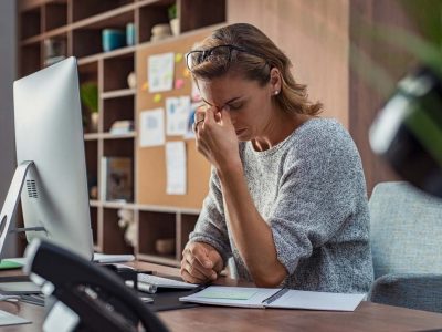 Acúmulo de funções no trabalho: o que diz a legislação?
